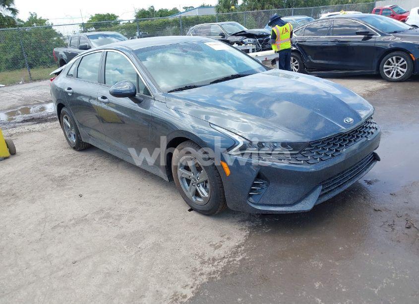 2021 Kia K5 LXS (VIN 5XXG14J21MG023942) main photo