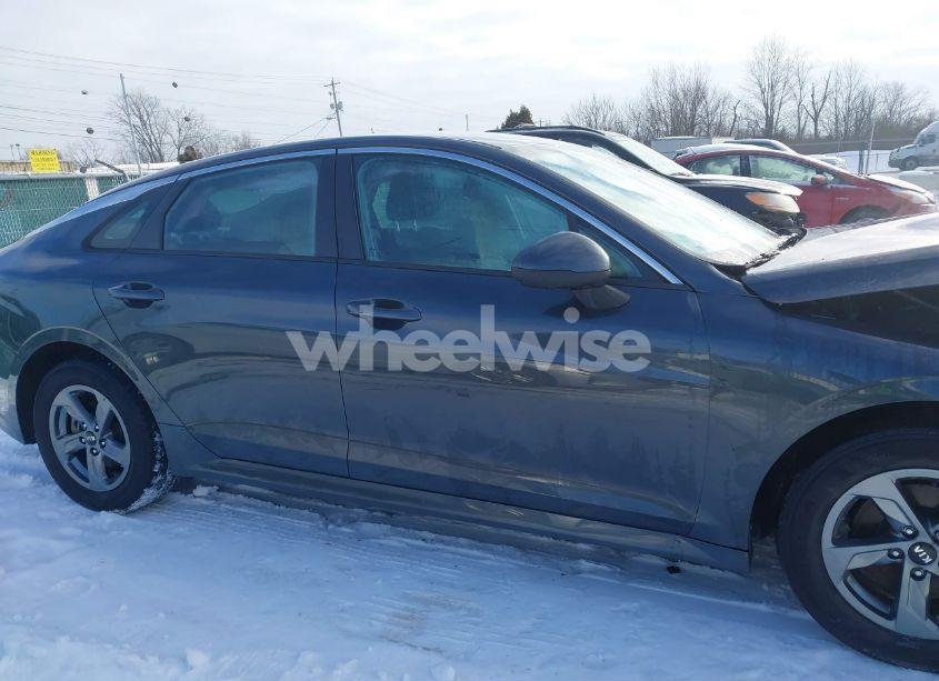 Photo 13 of 2021 Kia K5 LXS (VIN 5XXG14J21MG055984)