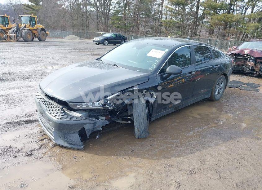 Photo 2 of 2022 Kia K5 LXS (VIN 5XXG14J21NG083379)