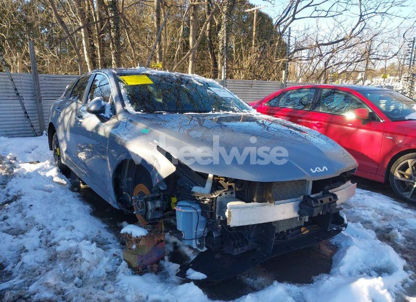 Photo 6 of 2022 Kia K5 LXS (VIN 5XXG14J21NG086590)