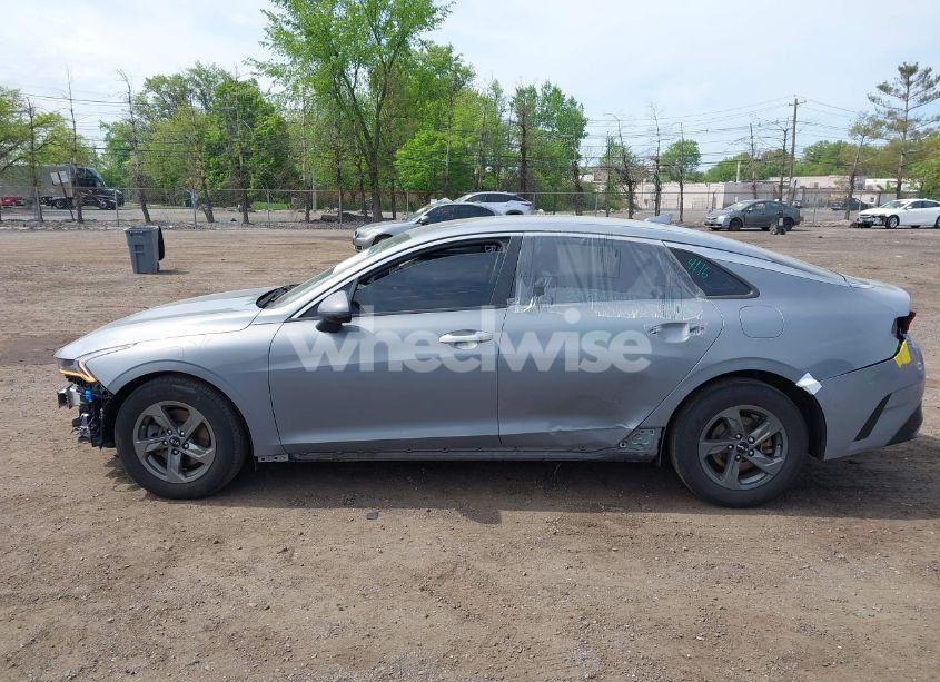 Photo 15 of 2022 Kia K5 LXS (VIN 5XXG14J21NG122942)