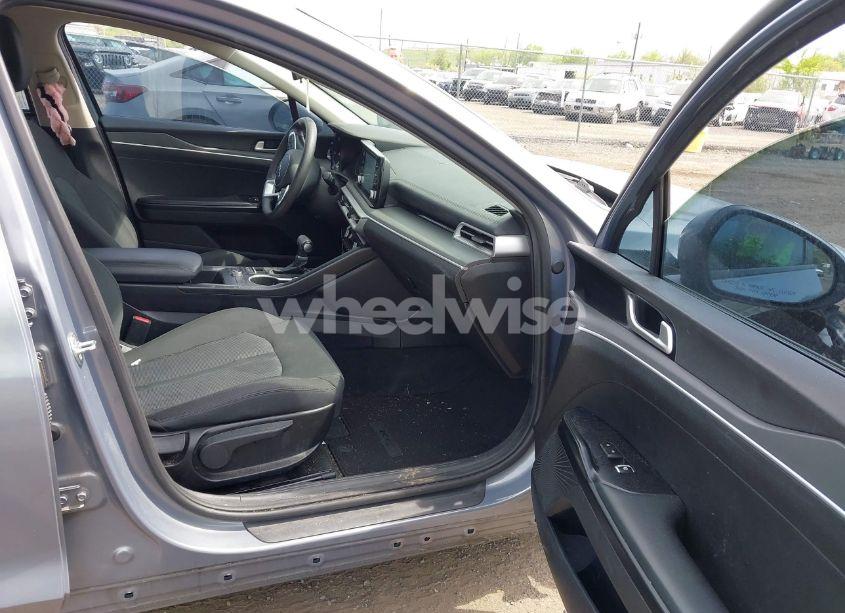 Photo 5 of 2022 Kia K5 LXS (VIN 5XXG14J21NG122942)