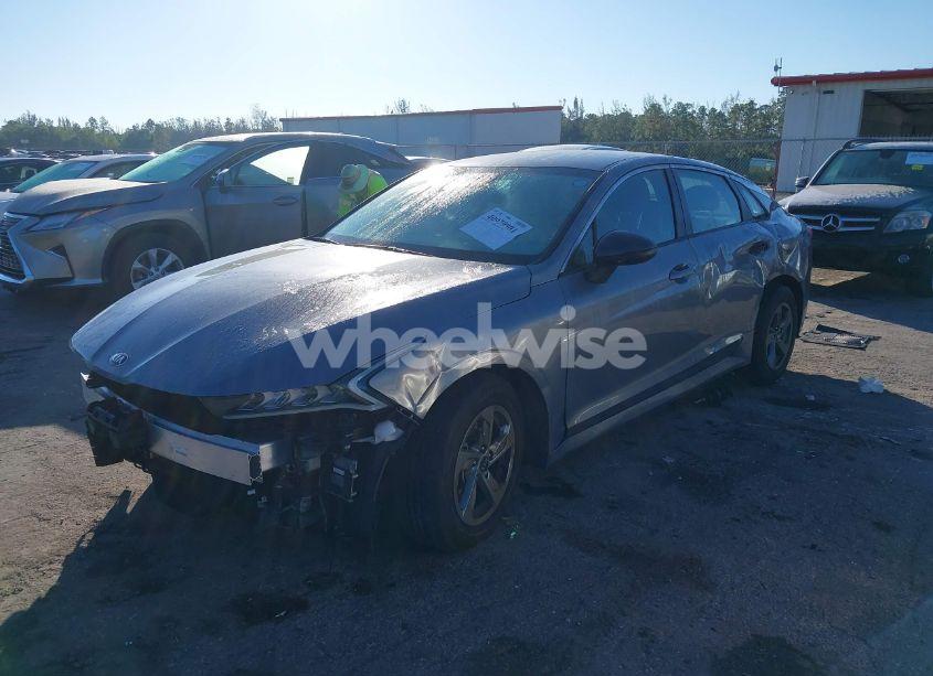 Photo 2 of 2021 Kia K5 LXS (VIN 5XXG14J22MG015316)