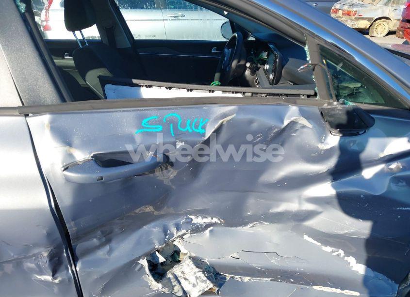 Photo 5 of 2021 Kia K5 LXS (VIN 5XXG14J22MG015316)