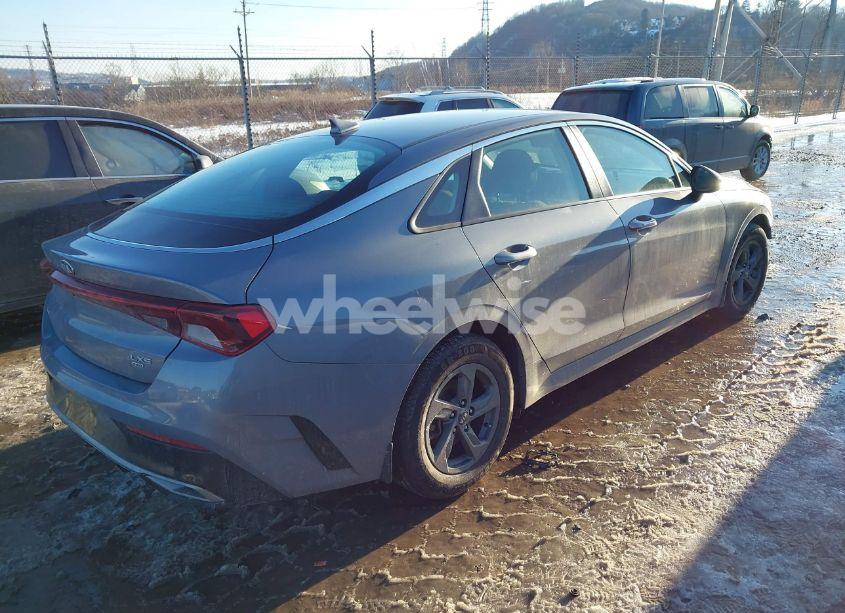 Photo 4 of 2021 Kia K5 LXS (VIN 5XXG14J22MG051667)