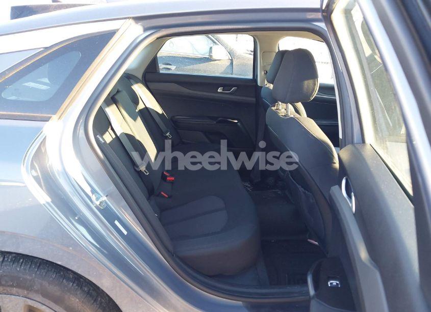 Photo 8 of 2021 Kia K5 LXS (VIN 5XXG14J22MG051667)