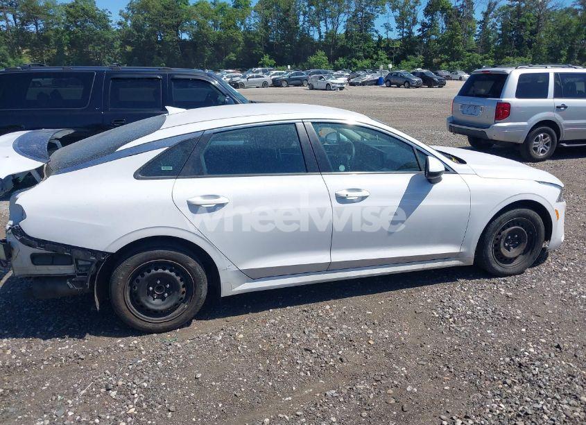 Photo 13 of 2021 Kia K5 LXS (VIN 5XXG14J22MG056965)