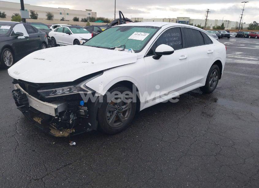 Photo 2 of 2022 Kia K5 LXS (VIN 5XXG14J22NG107088)