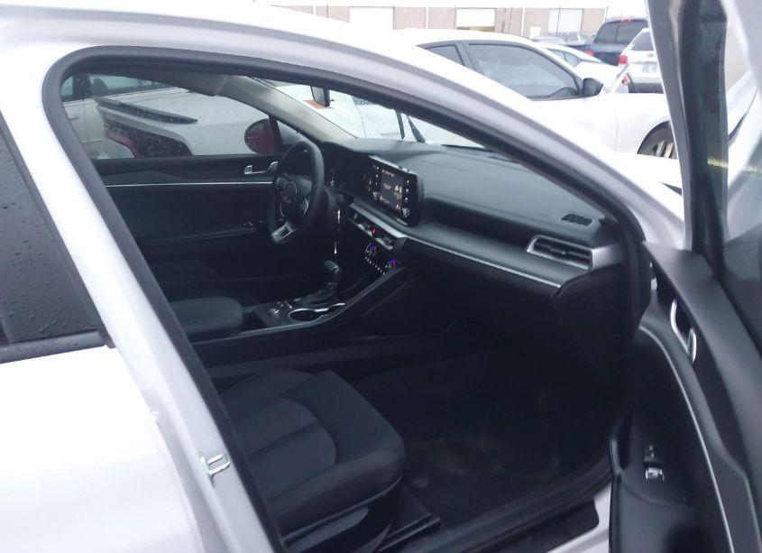 Photo 5 of 2022 Kia K5 LXS (VIN 5XXG14J22NG139247)