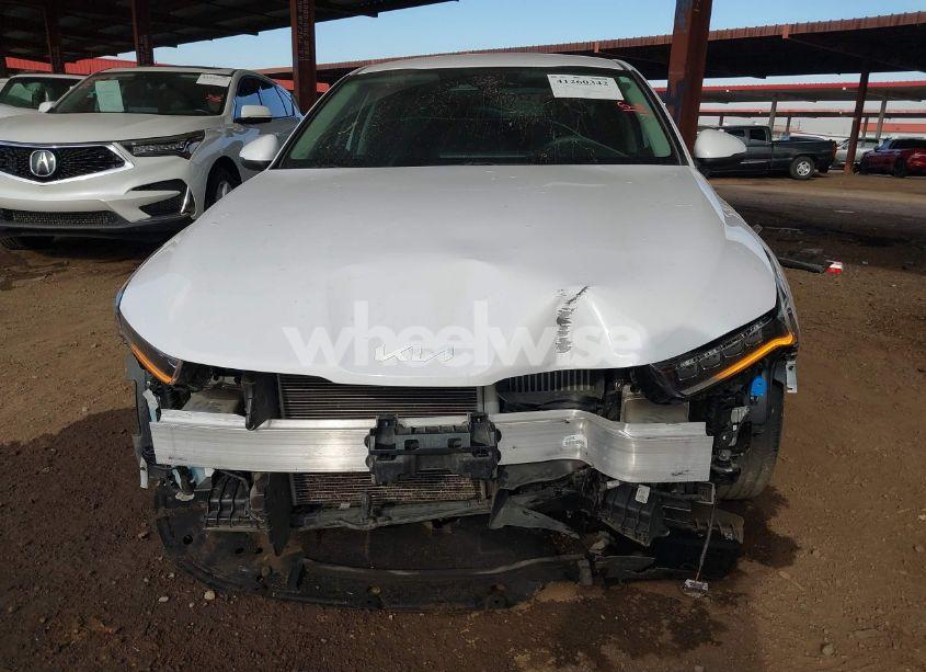 Photo 13 of 2022 Kia K5 LXS (VIN 5XXG14J22NG157988)