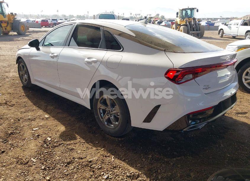 Photo 3 of 2022 Kia K5 LXS (VIN 5XXG14J22NG157988)