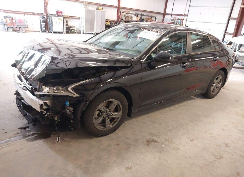 Photo 2 of 2023 Kia K5 LXS (VIN 5XXG14J22PG203869)
