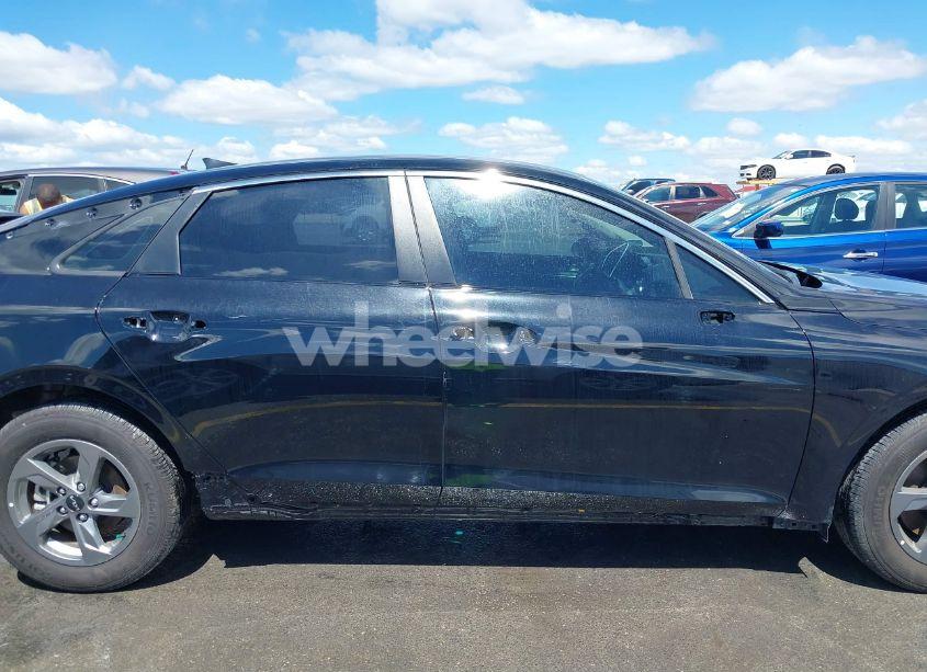 Photo 14 of 2024 Kia K5 LXS (VIN 5XXG14J22RG235966)