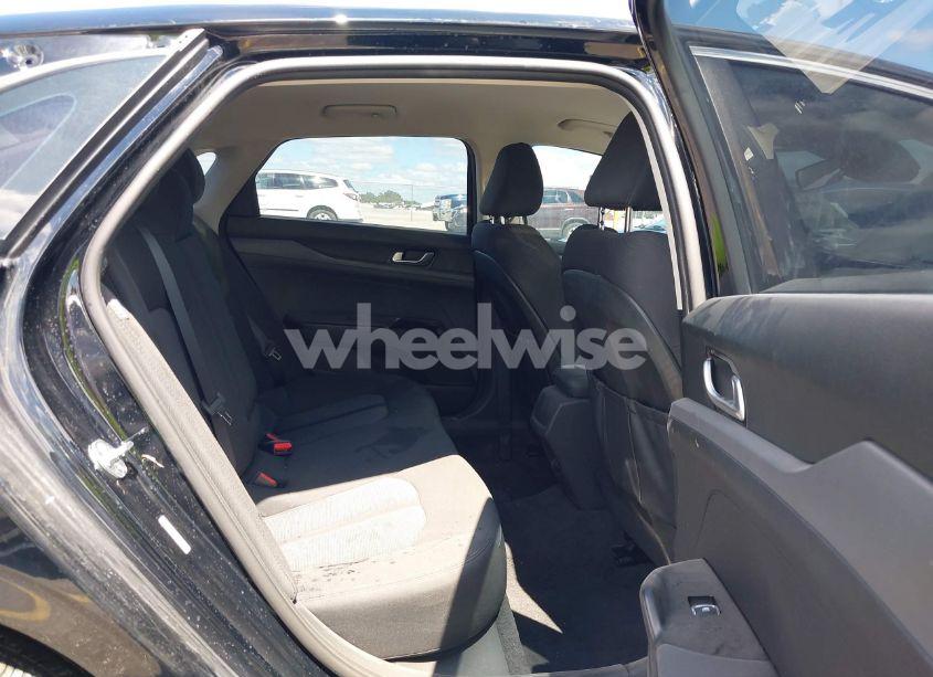 Photo 8 of 2024 Kia K5 LXS (VIN 5XXG14J22RG235966)