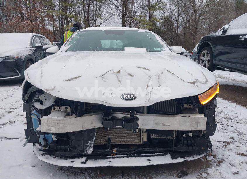 Photo 6 of 2021 Kia K5 LXS (VIN 5XXG14J23MG082104)