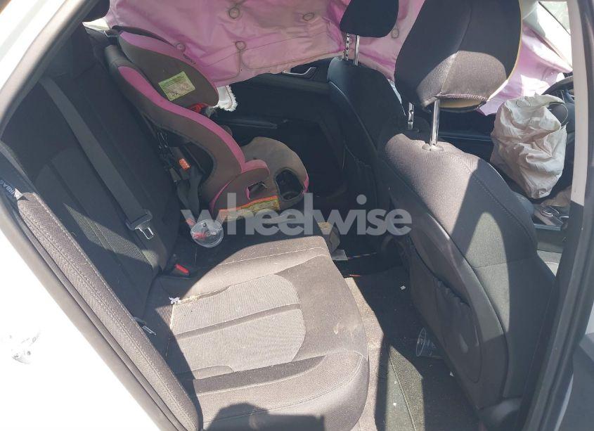 Photo 8 of 2022 Kia K5 LXS (VIN 5XXG14J23NG085618)