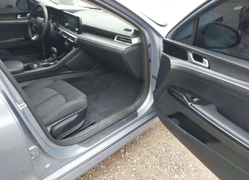 Photo 5 of 2022 Kia K5 LXS (VIN 5XXG14J23NG097204)