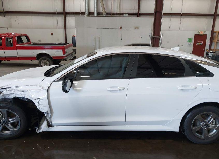 Photo 14 of 2022 Kia K5 LXS (VIN 5XXG14J23NG138155)