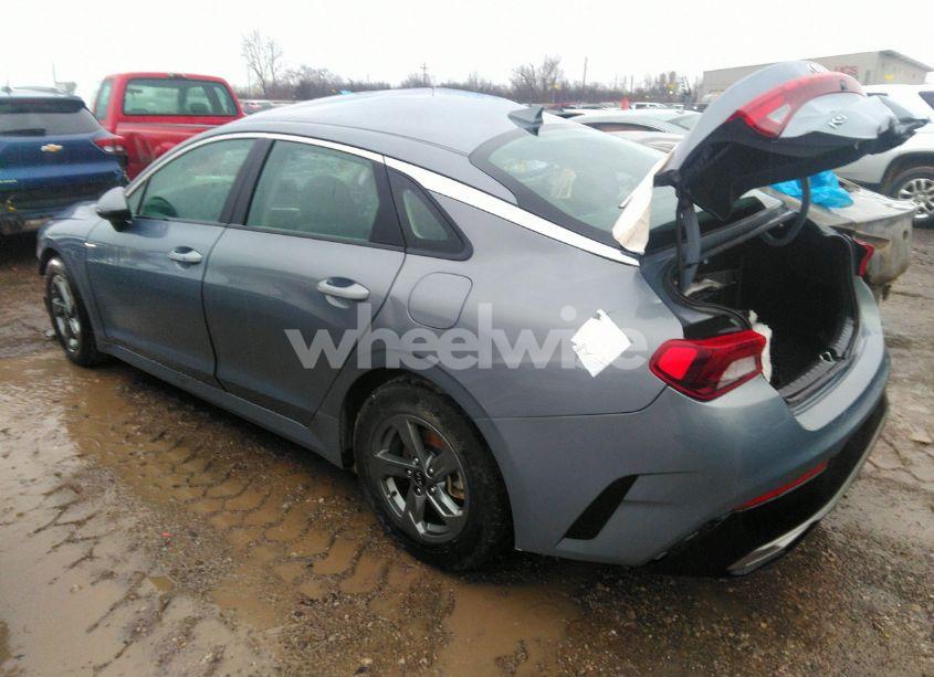 Photo 3 of 2021 Kia K5 LXS (VIN 5XXG14J24MG019108)