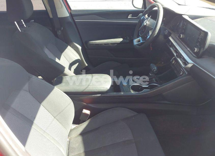 Photo 5 of 2021 Kia K5 LXS (VIN 5XXG14J24MG030271)