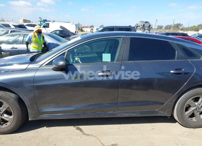 Photo 14 of 2021 Kia K5 LXS (VIN 5XXG14J24MG038158)