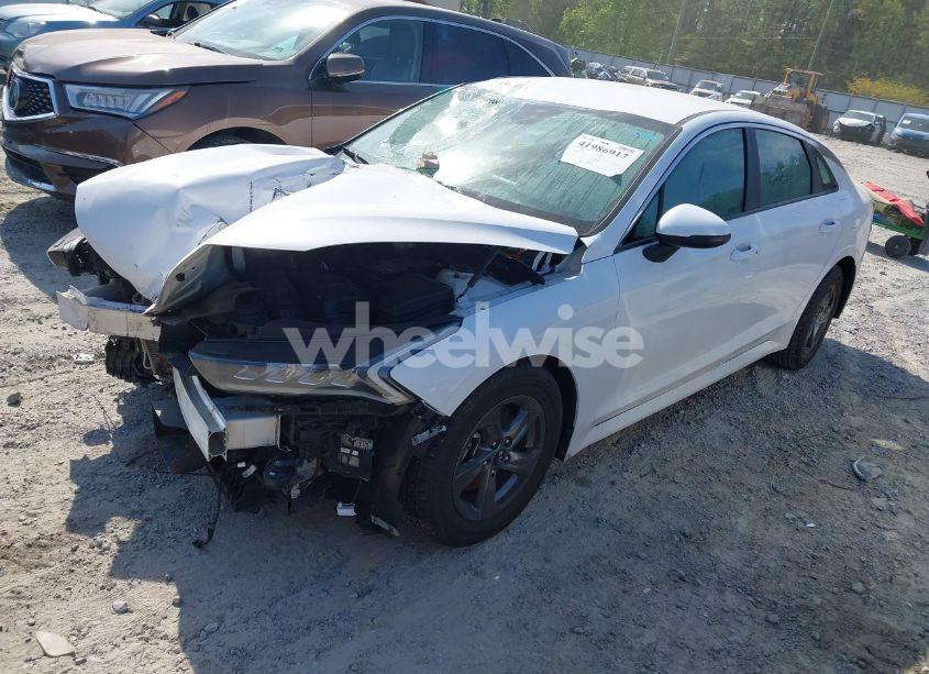 Photo 2 of 2021 Kia K5 LXS (VIN 5XXG14J24MG043585)