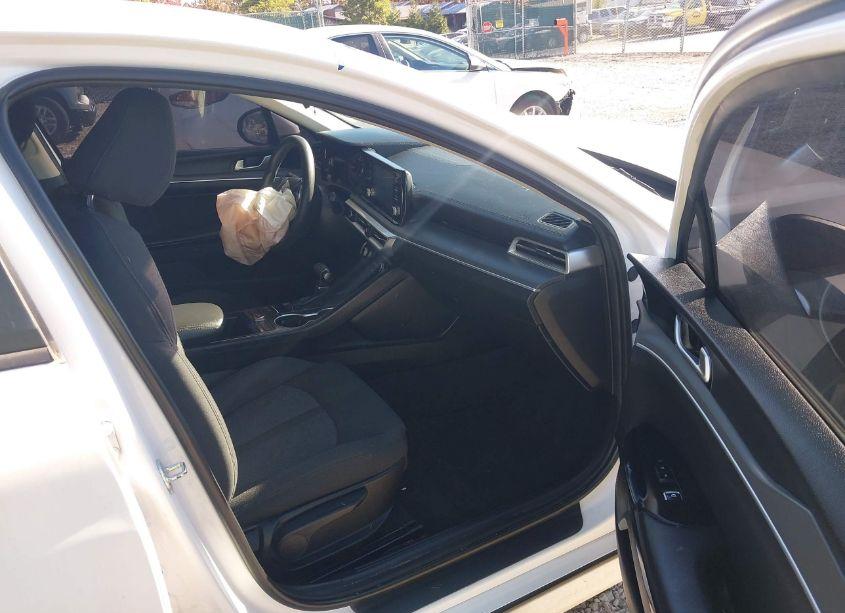 Photo 5 of 2021 Kia K5 LXS (VIN 5XXG14J24MG056496)