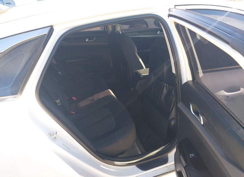 Photo 8 of 2021 Kia K5 LXS (VIN 5XXG14J24MG056496)