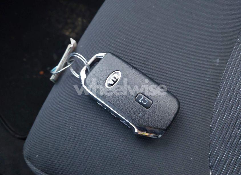 Photo 11 of 2021 Kia K5 LXS (VIN 5XXG14J24MG058507)