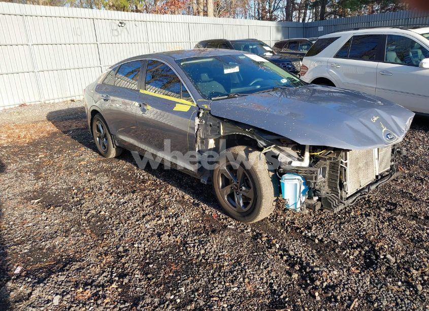 2021 Kia K5 LXS (VIN 5XXG14J24MG070110) main photo