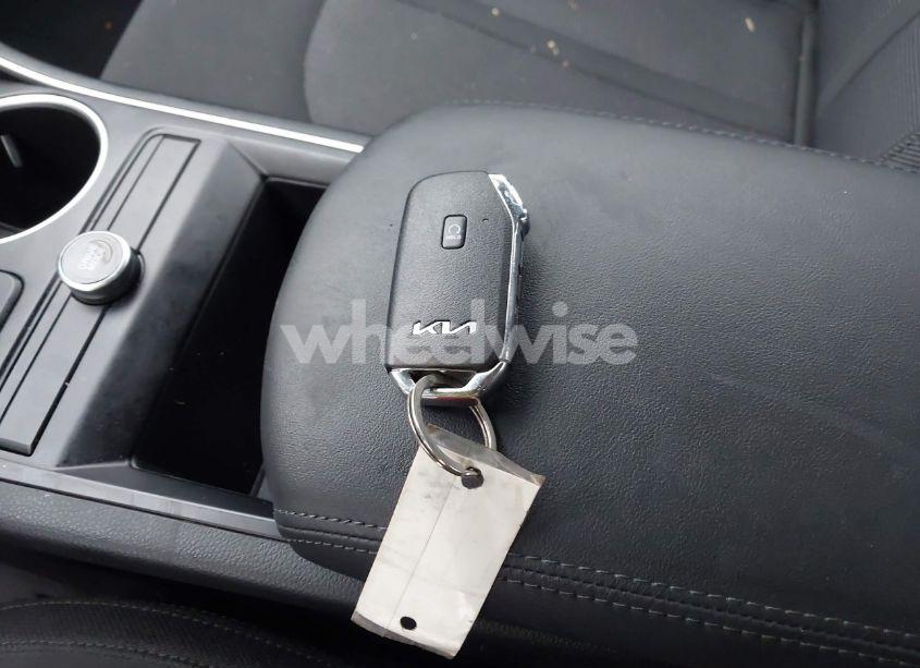 Photo 11 of 2022 Kia K5 LXS (VIN 5XXG14J24NG114138)