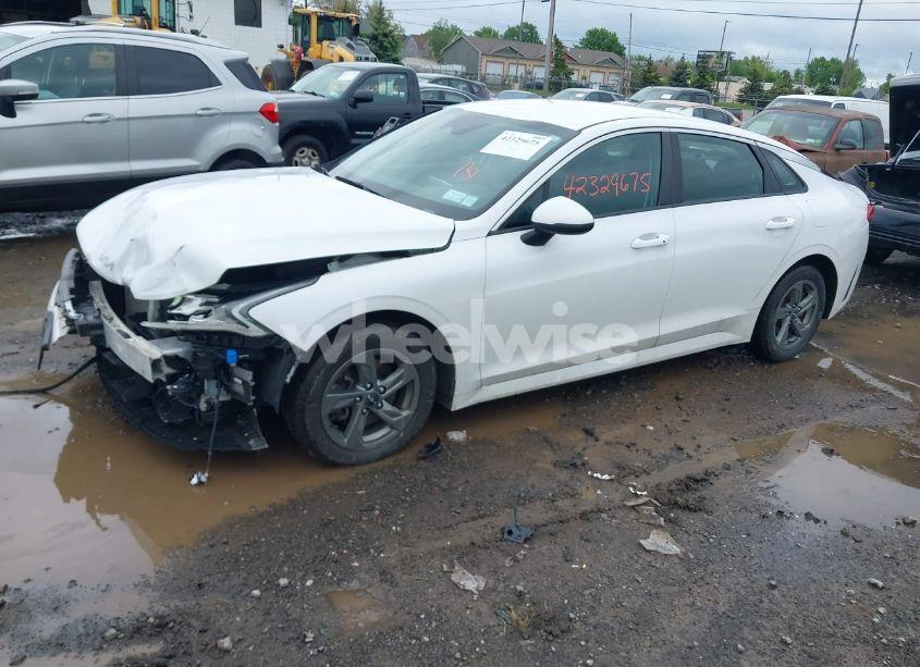 Photo 2 of 2022 Kia K5 LXS (VIN 5XXG14J24NG141596)
