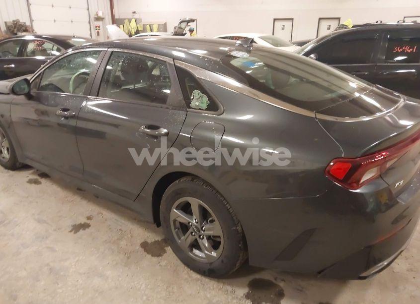 Photo 3 of 2022 Kia K5 LXS (VIN 5XXG14J24NG142540)