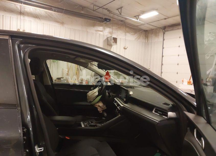 Photo 5 of 2022 Kia K5 LXS (VIN 5XXG14J24NG142540)