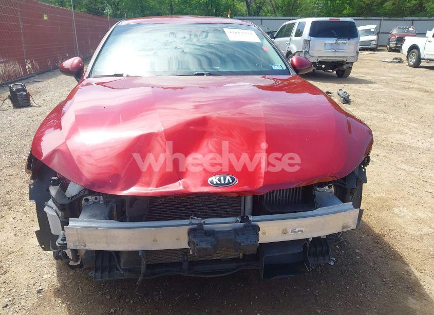 Photo 13 of 2021 Kia K5 LXS (VIN 5XXG14J25MG017996)