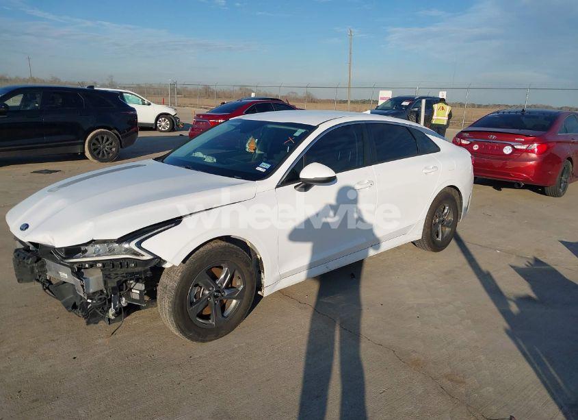 Photo 2 of 2021 Kia K5 LXS (VIN 5XXG14J25MG047483)