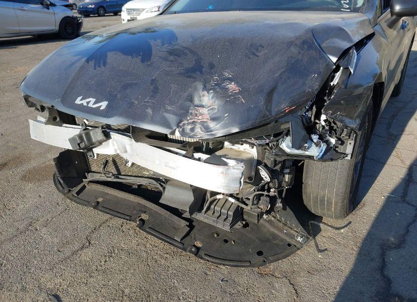 Photo 6 of 2022 Kia K5 LXS (VIN 5XXG14J25NG085412)