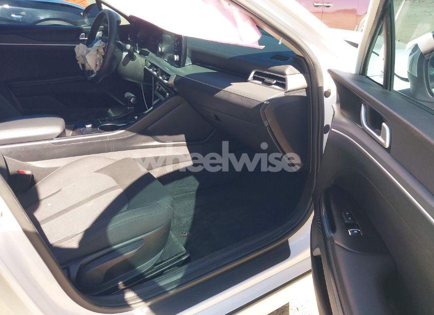 Photo 5 of 2022 Kia K5 LXS (VIN 5XXG14J25NG110504)