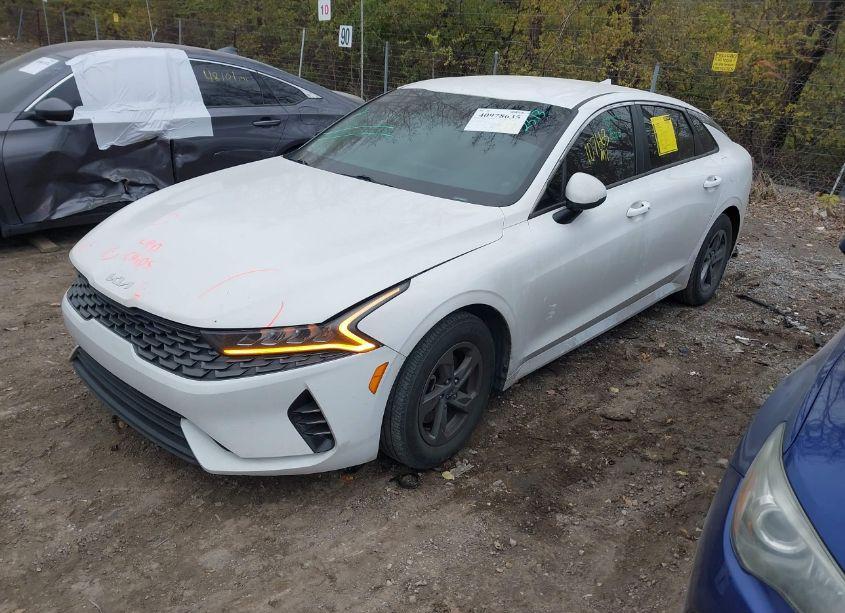 Photo 2 of 2022 Kia K5 LXS (VIN 5XXG14J25NG163350)