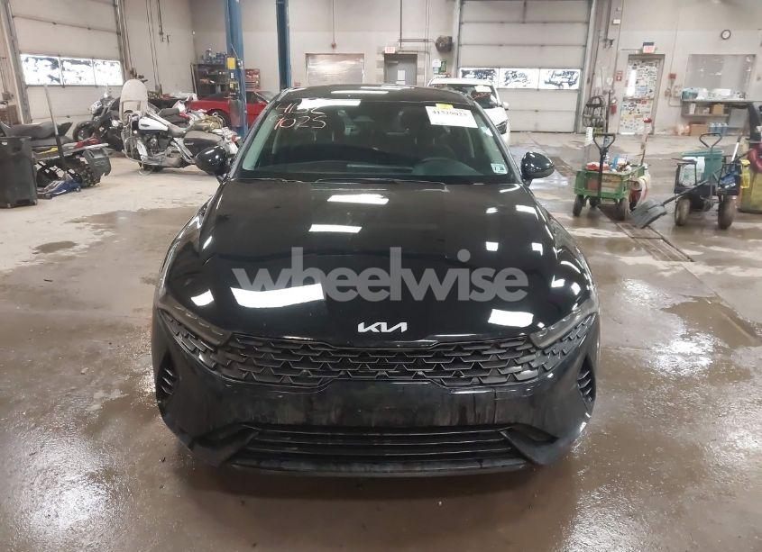 Photo 12 of 2023 Kia K5 LXS (VIN 5XXG14J25PG209844)