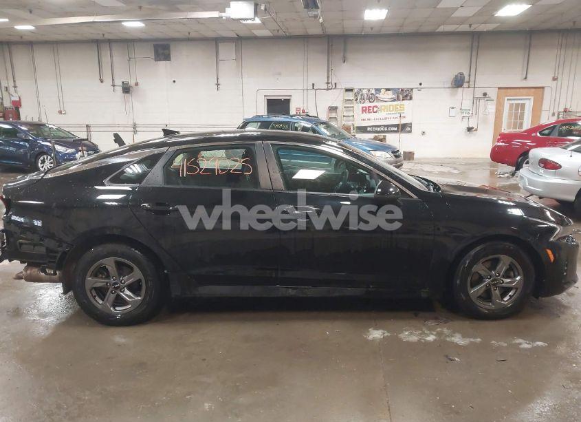 Photo 13 of 2023 Kia K5 LXS (VIN 5XXG14J25PG209844)