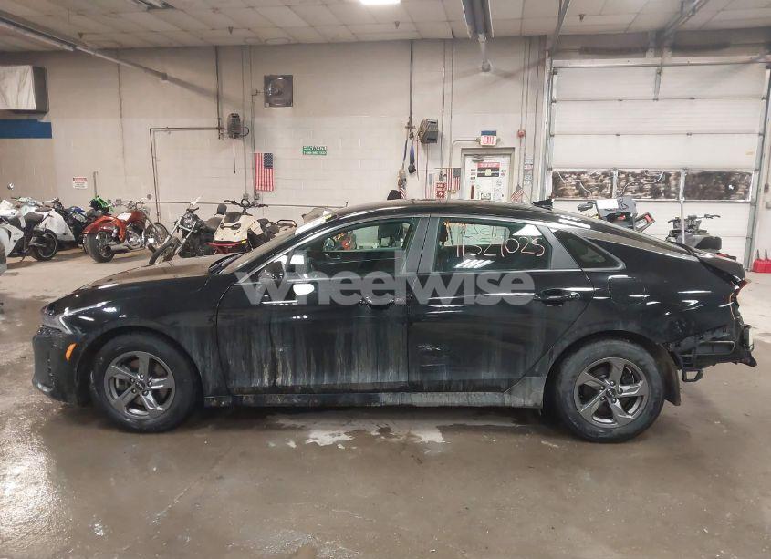 Photo 14 of 2023 Kia K5 LXS (VIN 5XXG14J25PG209844)