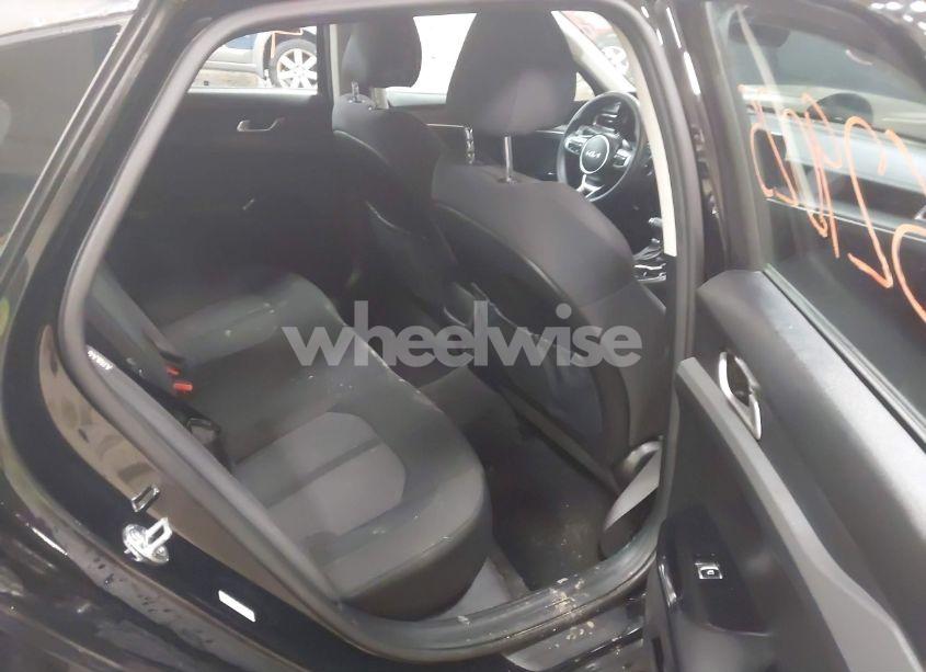 Photo 8 of 2023 Kia K5 LXS (VIN 5XXG14J25PG209844)