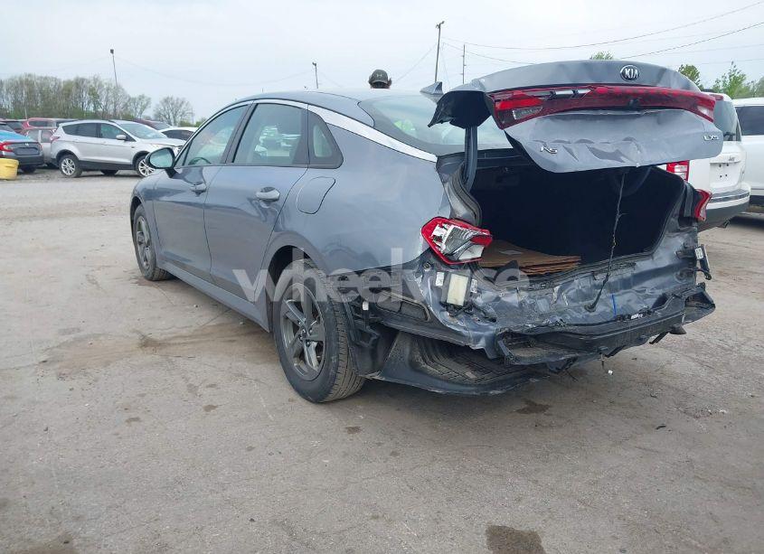 Photo 3 of 2021 Kia K5 LXS (VIN 5XXG14J26MG015903)