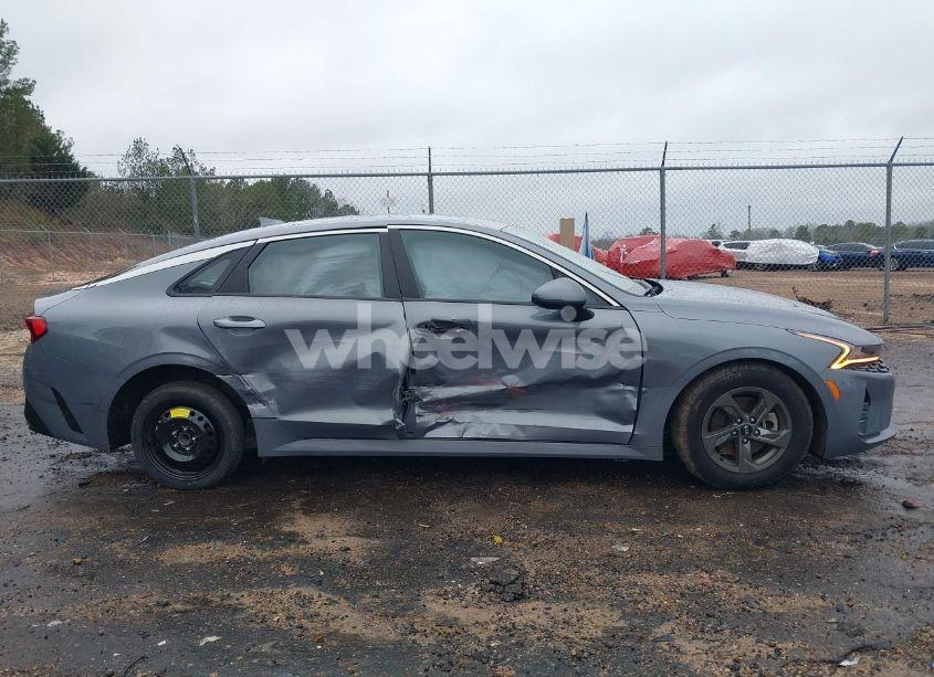 Photo 13 of 2021 Kia K5 LXS (VIN 5XXG14J26MG016596)