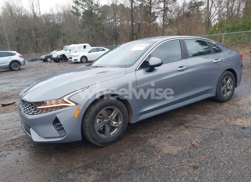 Photo 2 of 2021 Kia K5 LXS (VIN 5XXG14J26MG016596)