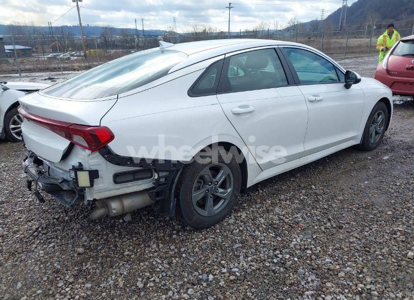 Photo 4 of 2022 Kia K5 LXS (VIN 5XXG14J26NG106106)