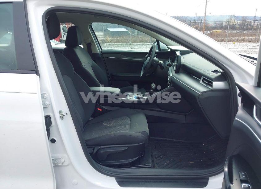 Photo 5 of 2022 Kia K5 LXS (VIN 5XXG14J26NG106106)