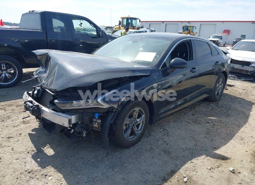 Photo 2 of 2022 Kia K5 LXS (VIN 5XXG14J26NG123276)