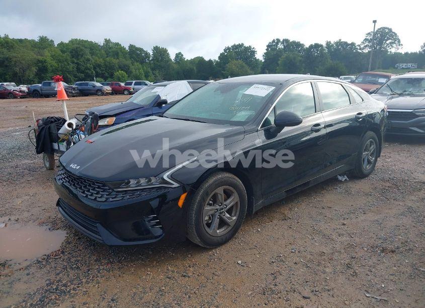Photo 2 of 2022 Kia K5 LXS (VIN 5XXG14J26NG165172)